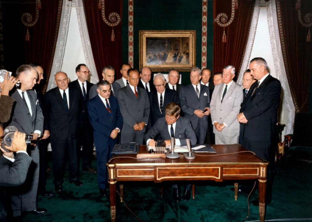 1963: Limited Nuclear Test Ban Treaty